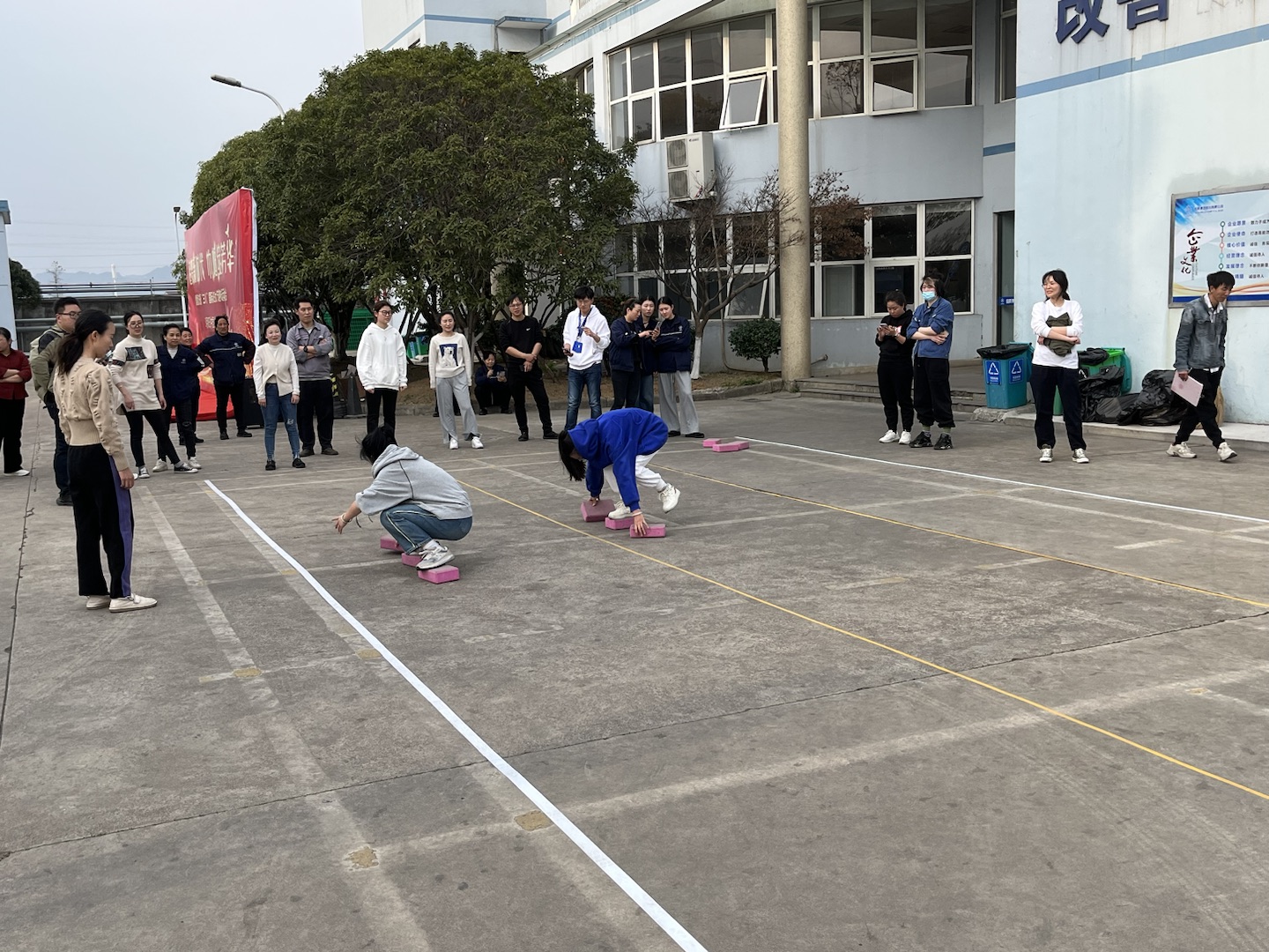 摸石過河比賽